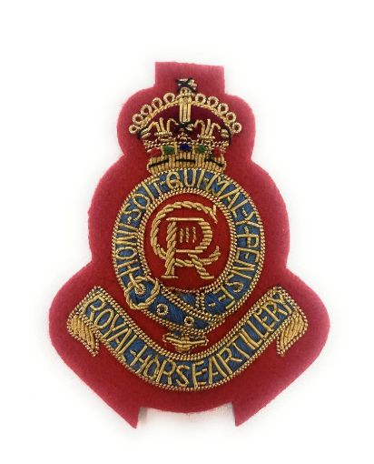 Picture of Side Hat Badge Royal Horse Artillery - Scarlet Backing - Tudor