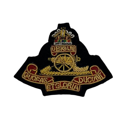 Picture of Beret Badge - Royal Artillery Officer - B/W on Black Backing - Tudor Crown